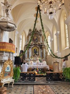 Šv. Mišių koncelebracijai vadovauja arkivyskupas Kęstutis Kėvalas / Vidmantos Ambrizienės nuotr.